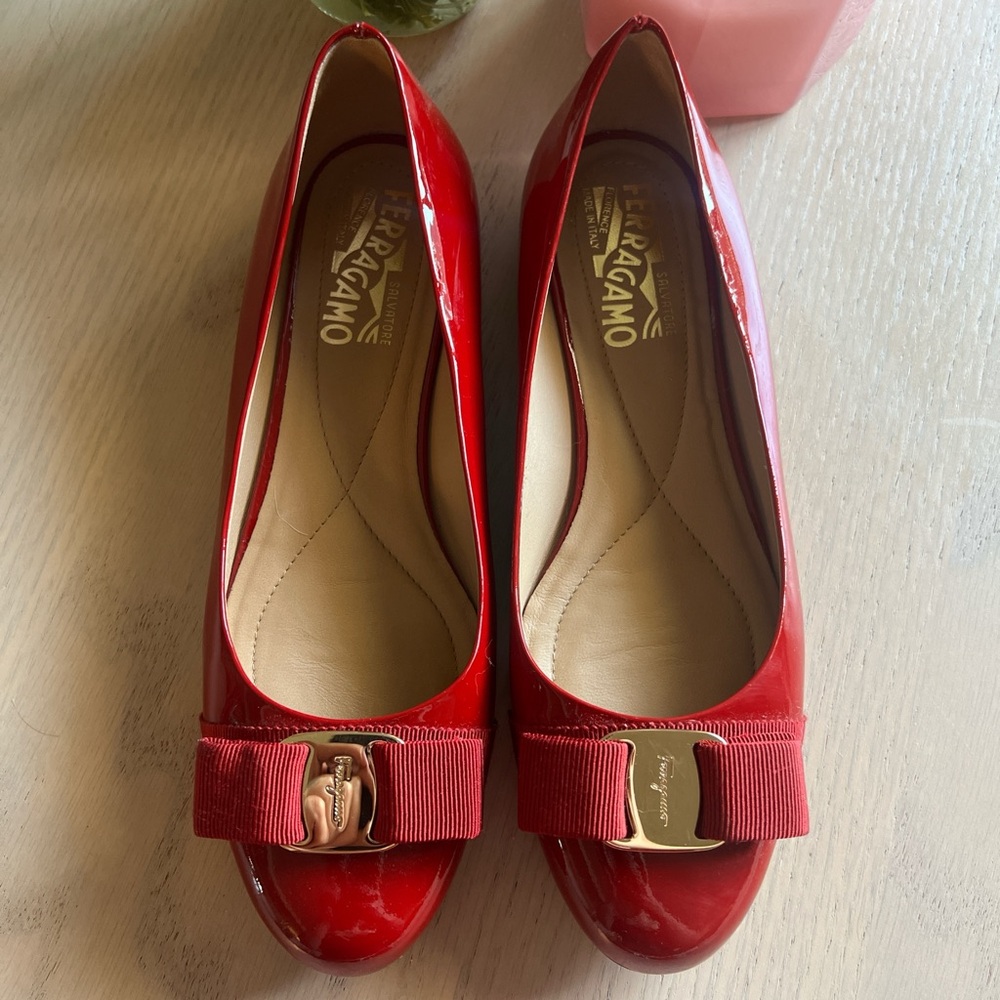 Ferragamo ballet flat